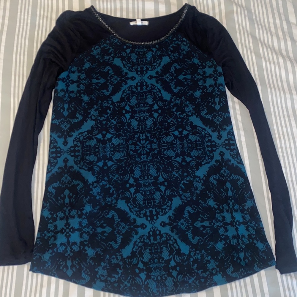 Lot of Maurice’s tops - Picture 11 of 16